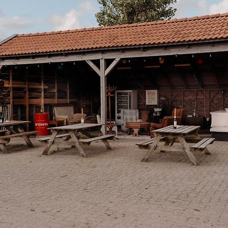 Finse Woning Op Camping De Tulpenweide Breezand エクステリア 写真