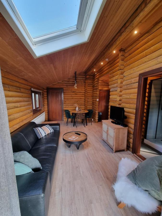 Finse Woning Op Camping De Tulpenweide Breezand エクステリア 写真
