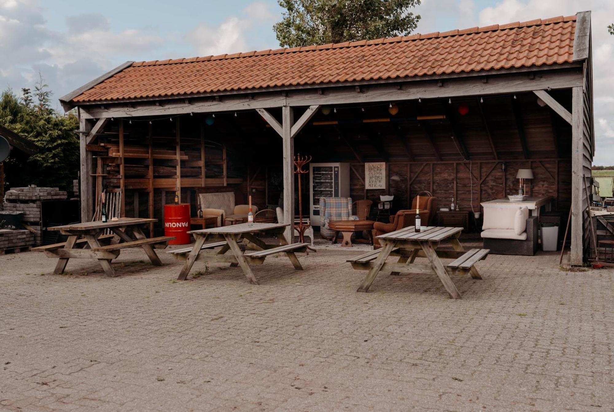 Finse Woning Op Camping De Tulpenweide Breezand エクステリア 写真