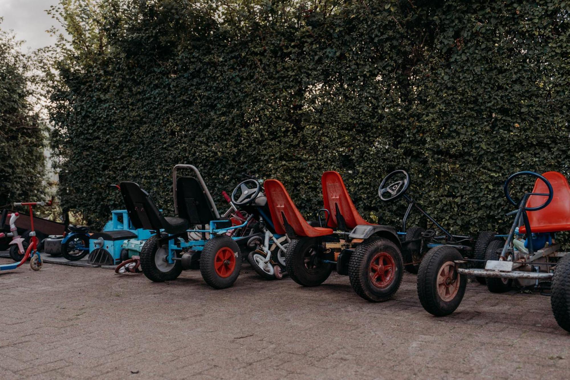 Finse Woning Op Camping De Tulpenweide Breezand エクステリア 写真
